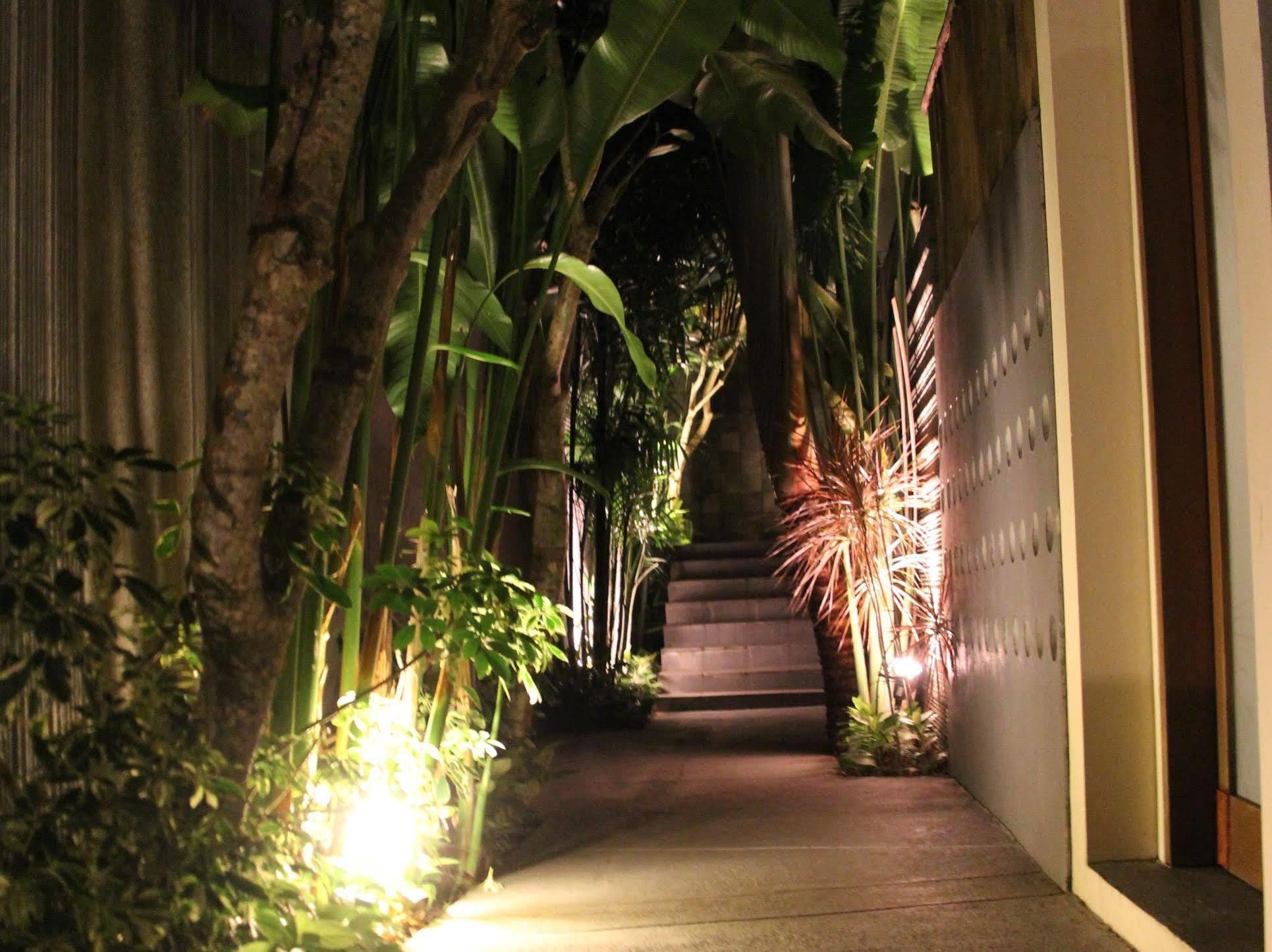 Villa Travis Seminyak Dış mekan fotoğraf
