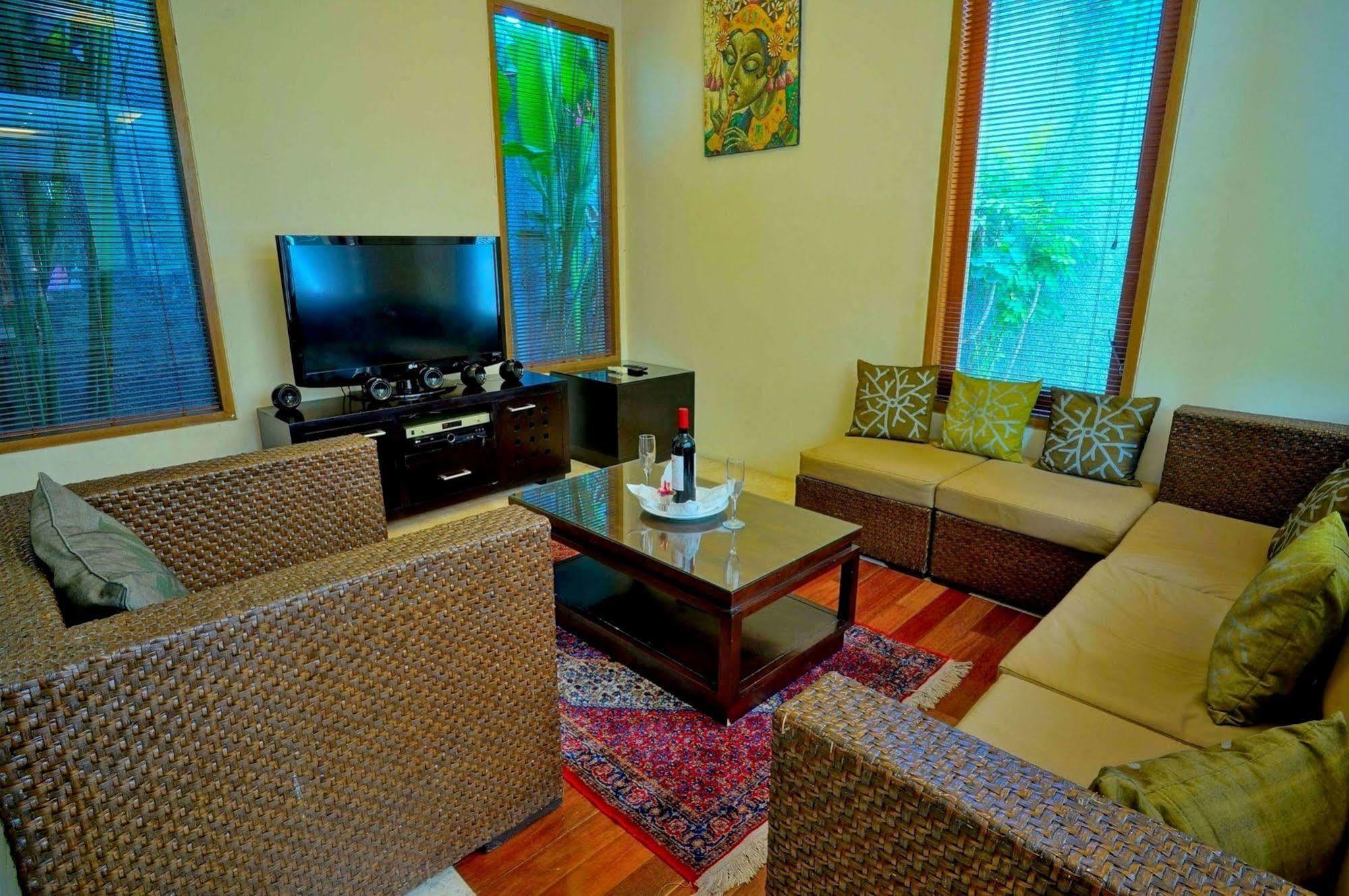 Villa Travis Seminyak Dış mekan fotoğraf